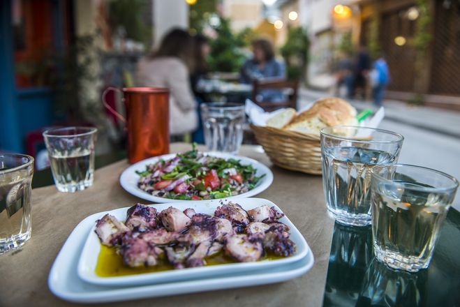 Culinary tour of Athens in French