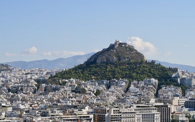 lycabeth visit the highlights of Athens in one day with a private driver in Athens