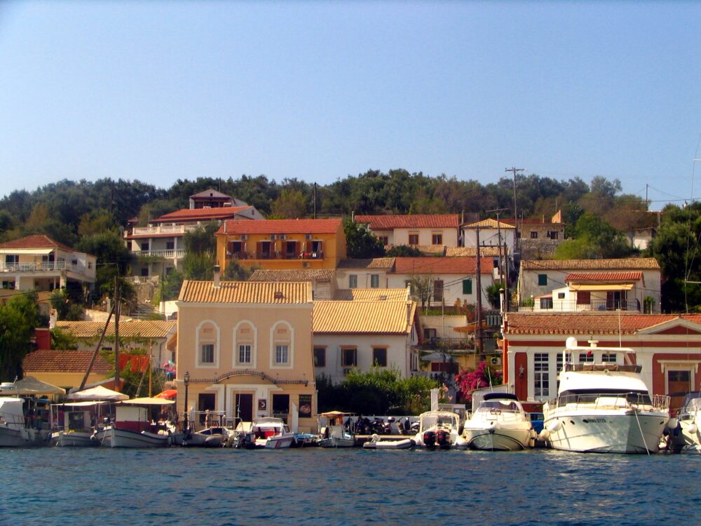 paxos gaios transport and accommodation in Paxos