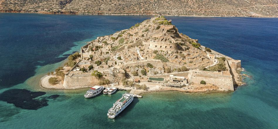 Visit the island of Spinalonga in Crete, the island of lepers, the island of the forgotten by Victoria Hislop