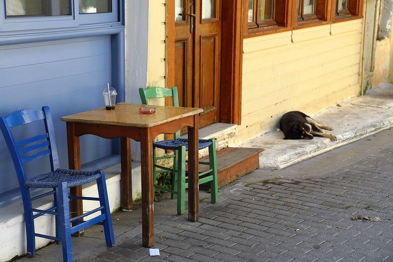 lefkada: street café table