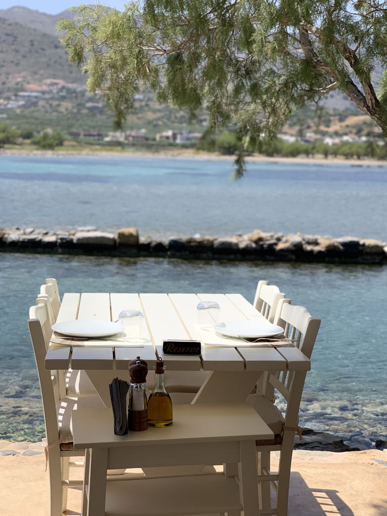 Vacations in Crete: taverna kanali